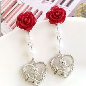 Nwt Betsey Johnson earrings